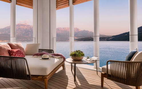 Panoramic Bayview Suite